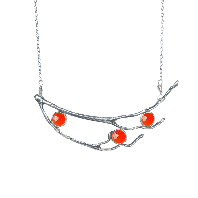 Classic Bloom Pendant Necklace main image 0